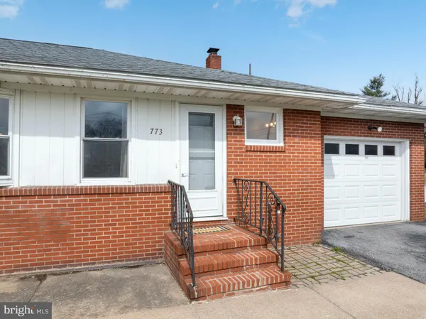 $279,000 | 773 Snydertown Road, Howard, PA 16841