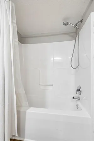 $169,900 | 5600 Northeast 80th Terrace, Unit 1B, Kansas City, MO 64119