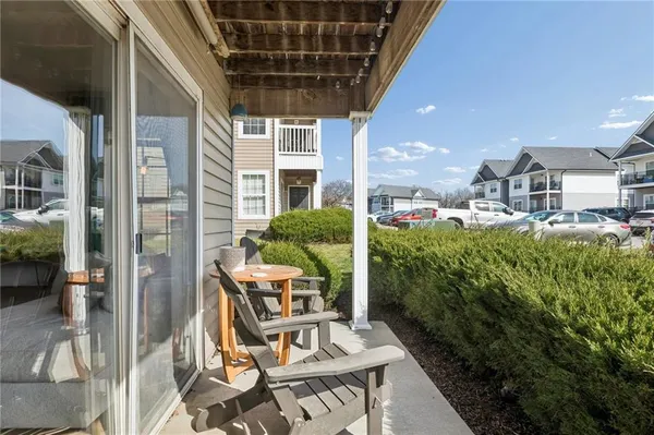 $169,900 | 5600 Northeast 80th Terrace, Unit 1B, Kansas City, MO 64119