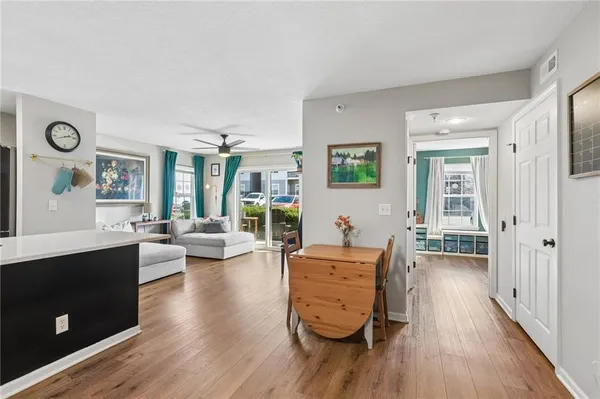 $169,900 | 5600 Northeast 80th Terrace, Unit 1B, Kansas City, MO 64119