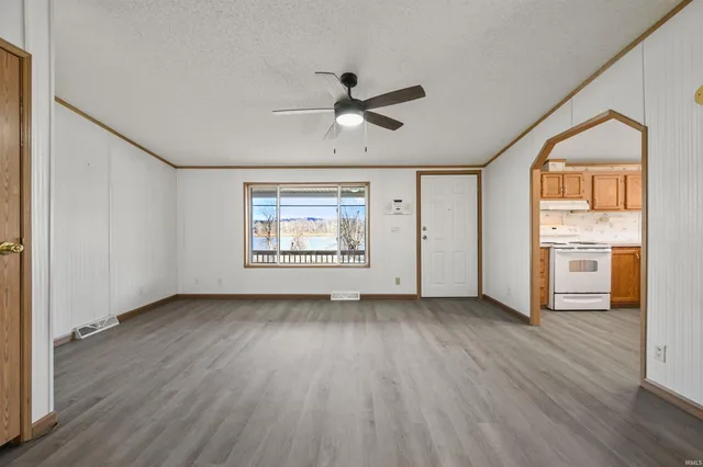 $199,900 | 14797 Highway 156, Patriot, IN 47038