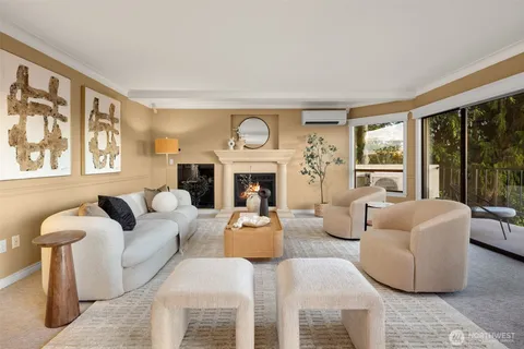 $1,550,000 | 6436 Lake Washington Boulevard Northeast, Unit 5, Kirkland, WA 98033