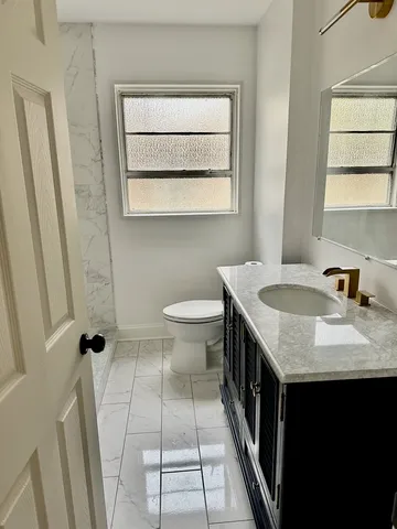 $3,200 | 938 Hemlock Street, Deerfield, IL 60015