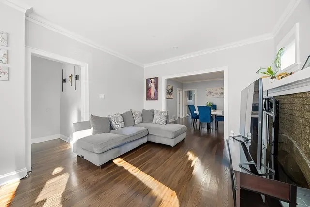 $309,900 | 6047 South Richmond Street, Chicago, IL 60629