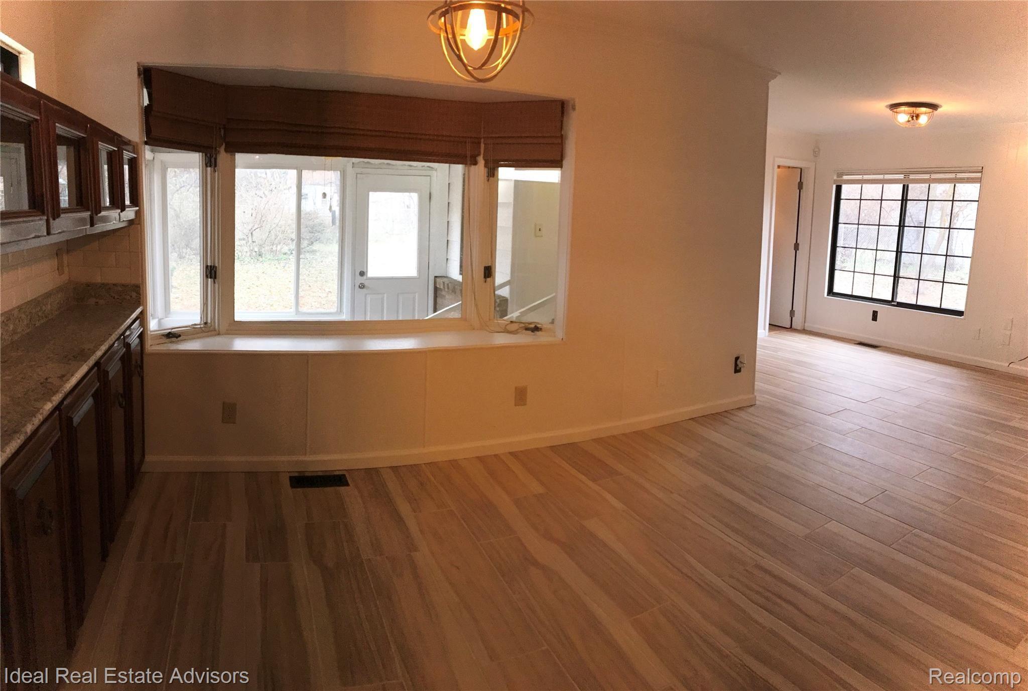21421 Greenview Road Southfield, MI 48075 - Photo 21 of 34 IMG_E5238.JPG