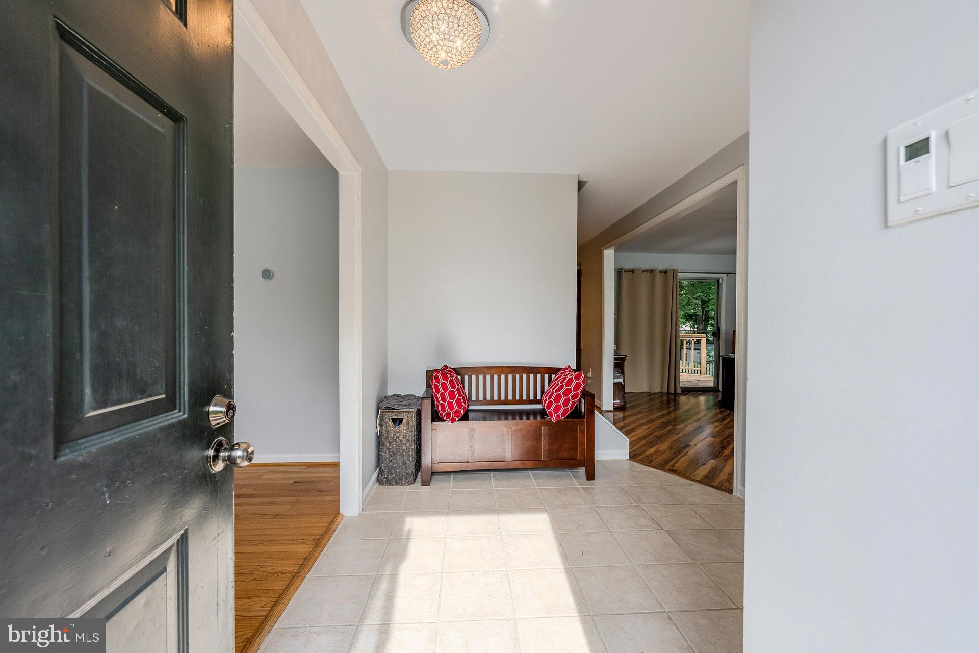 2320 Rosedown Drive Reston, VA 20191 - Photo 6 of 37 Gallery Image 6