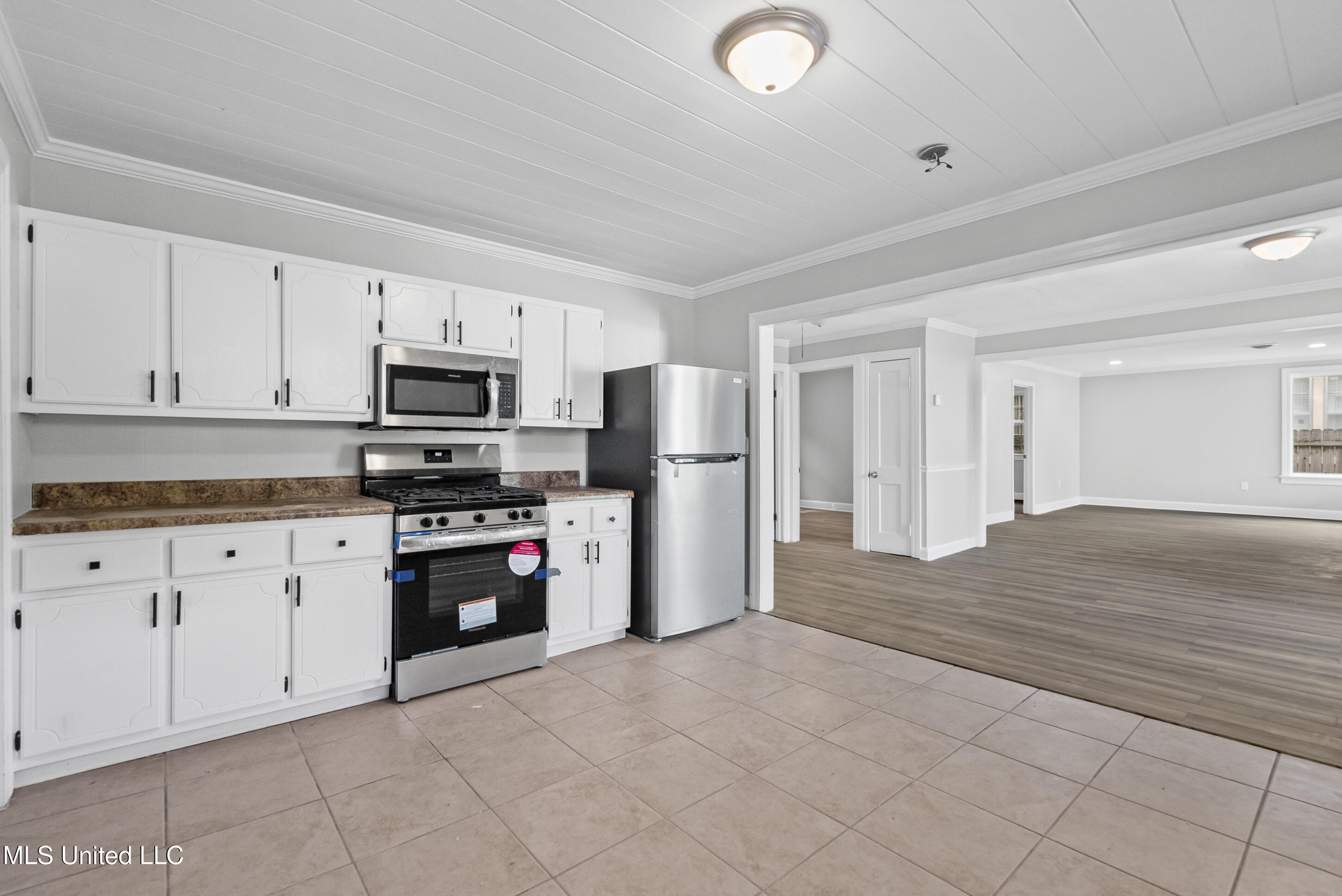 959 South Line Street Grenada, MS 38901 - Photo 8 of 26 11_dsc07978