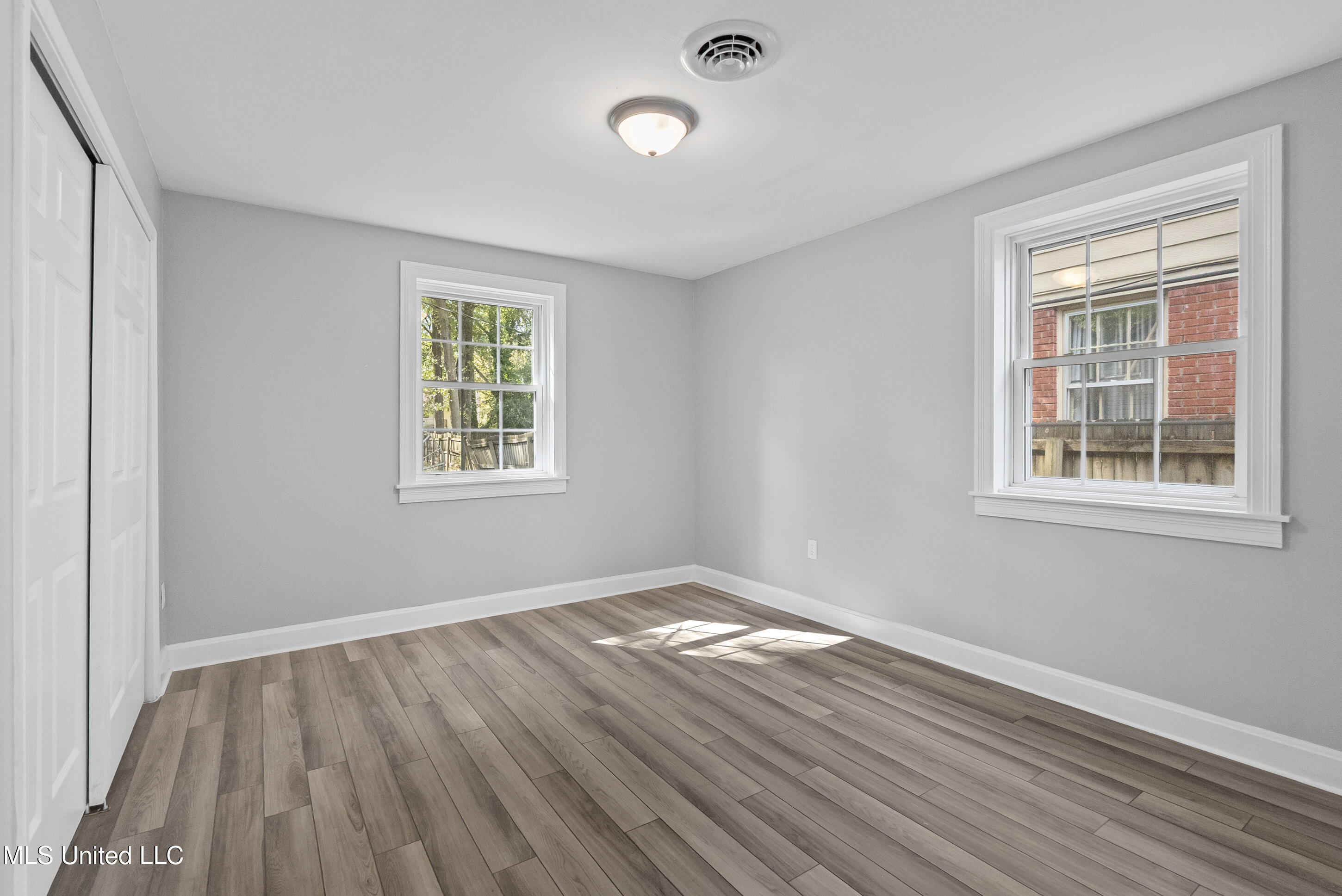 959 South Line Street Grenada, MS 38901 - Photo 10 of 26 13_dsc07998