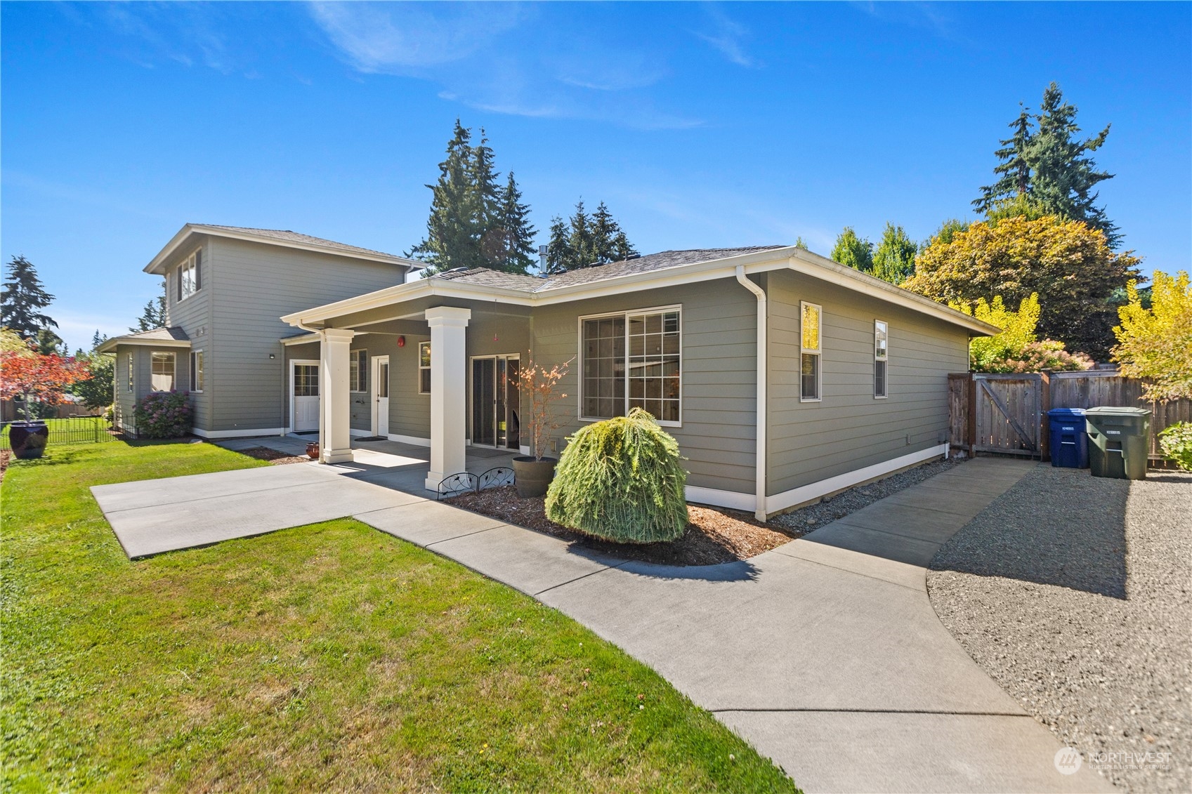120 216th Street Southwest Bothell, WA 98021 - Photo 36 of 40 a front view of a house with garden
