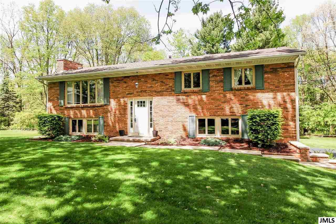 3355 Pine Ridge Drive Jackson, MI 49201 - Photo 1 of 21 Photo 1