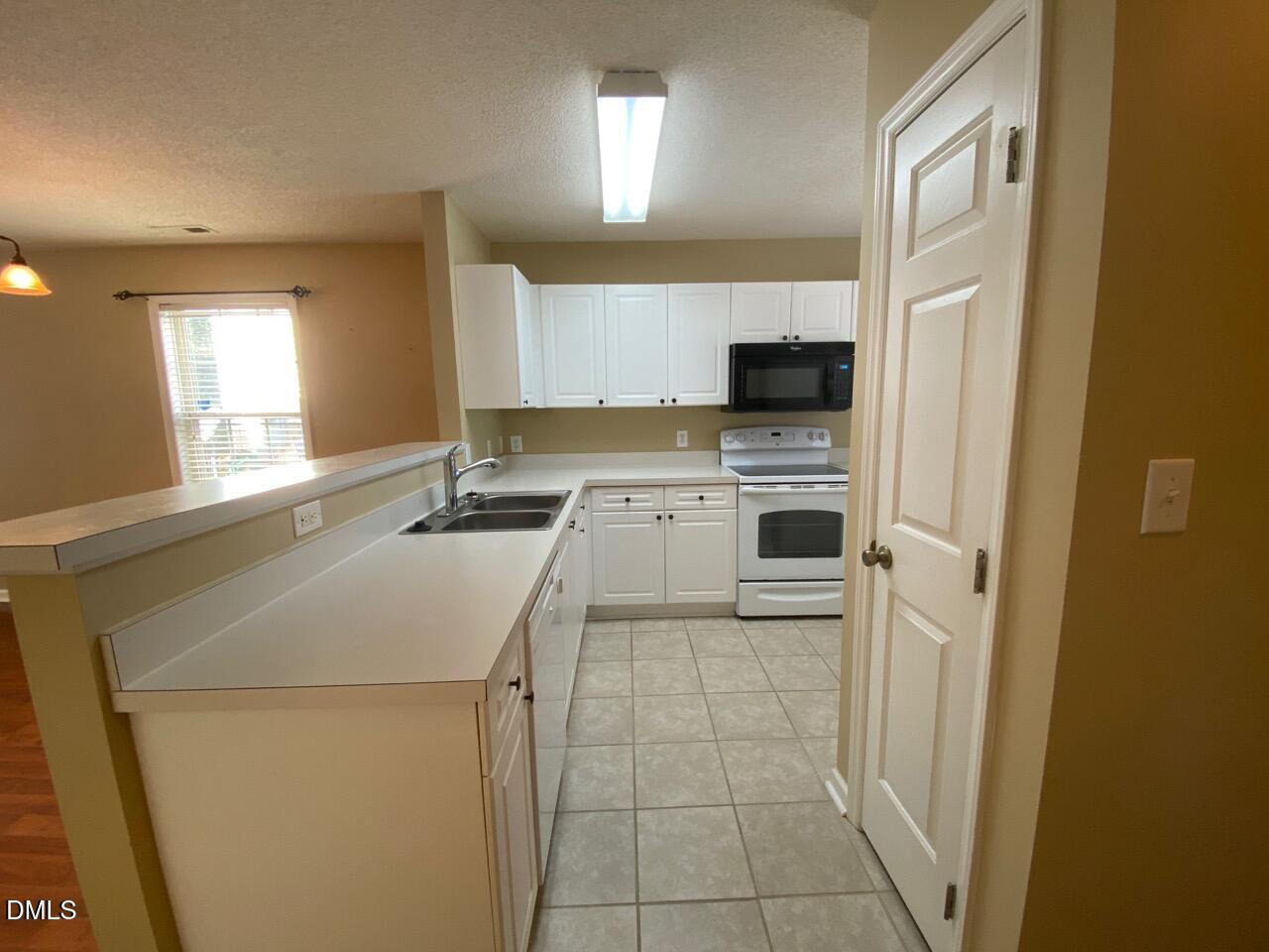 2652 Blackwolf Run Lane Raleigh, NC 27604 - Photo 4 of 17 D