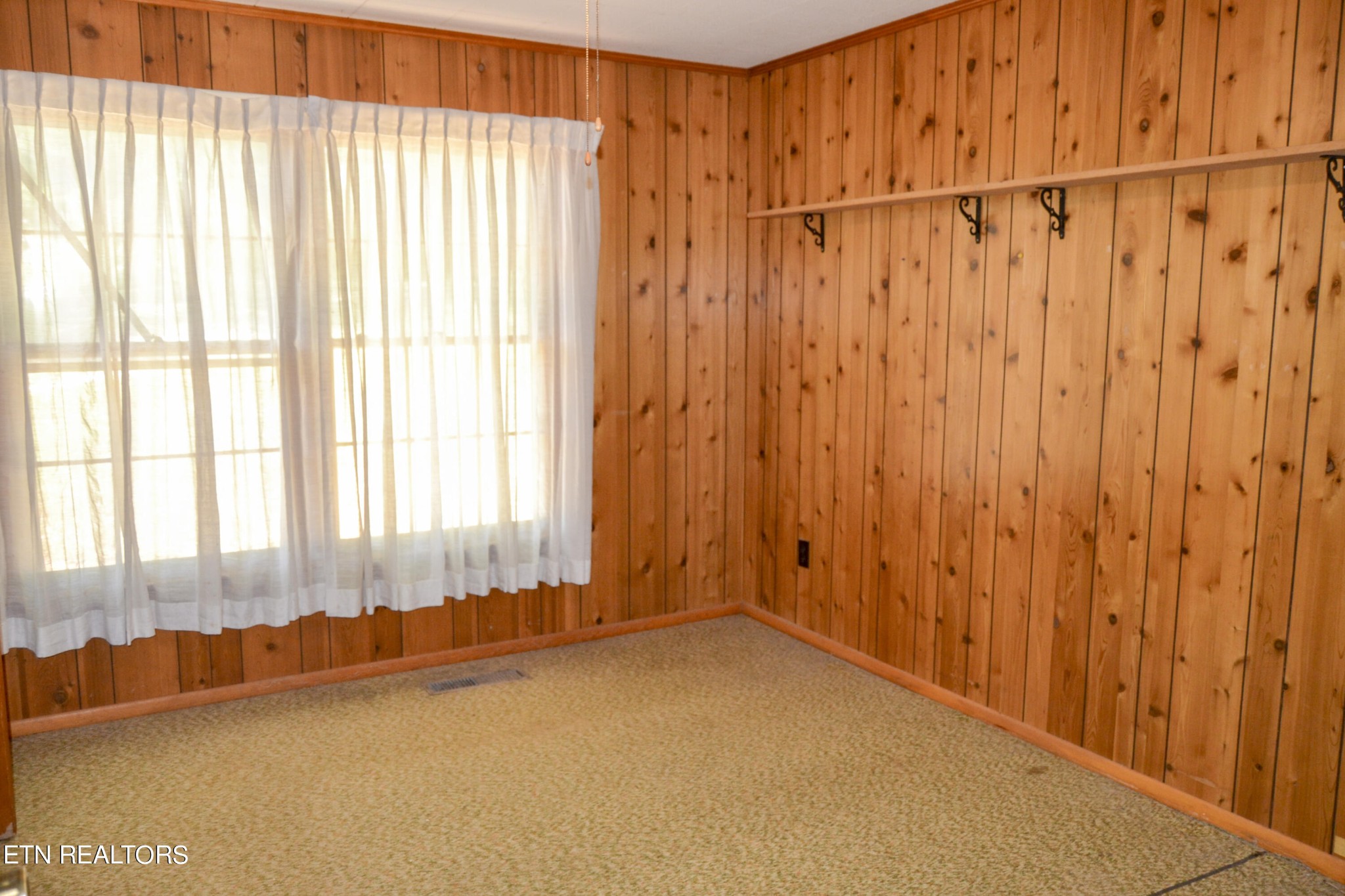 147 Tom Davis Road Livingston, TN 38570 - Photo 14 of 29 a view of a room with a window