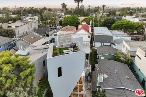 $2,997,000 | 513 Grand Boulevard, Venice, CA 90291