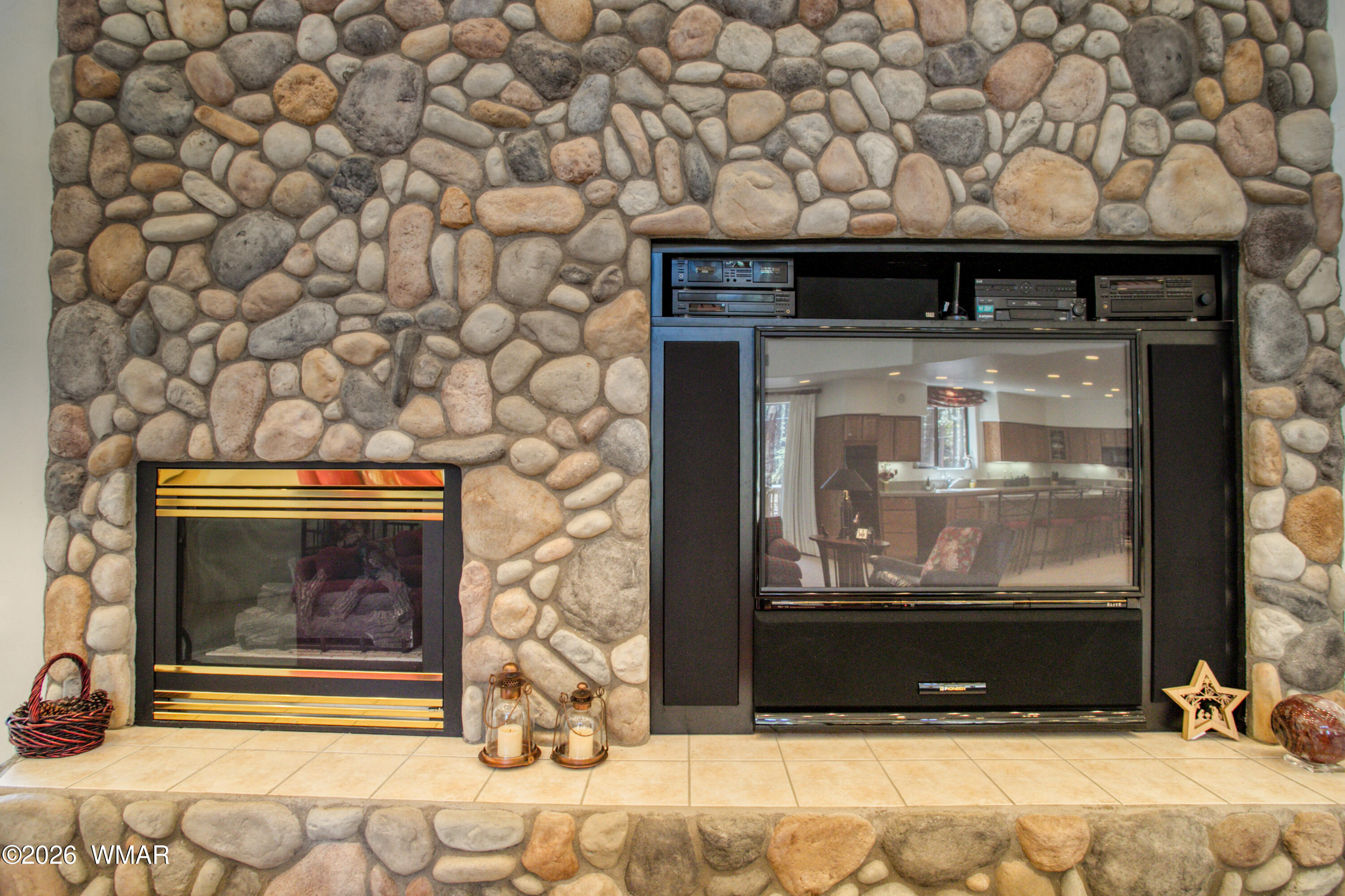2896 Aspen Road Pinetop, AZ 85935 - Photo 8 of 75 a view of fireplace with wooden floor