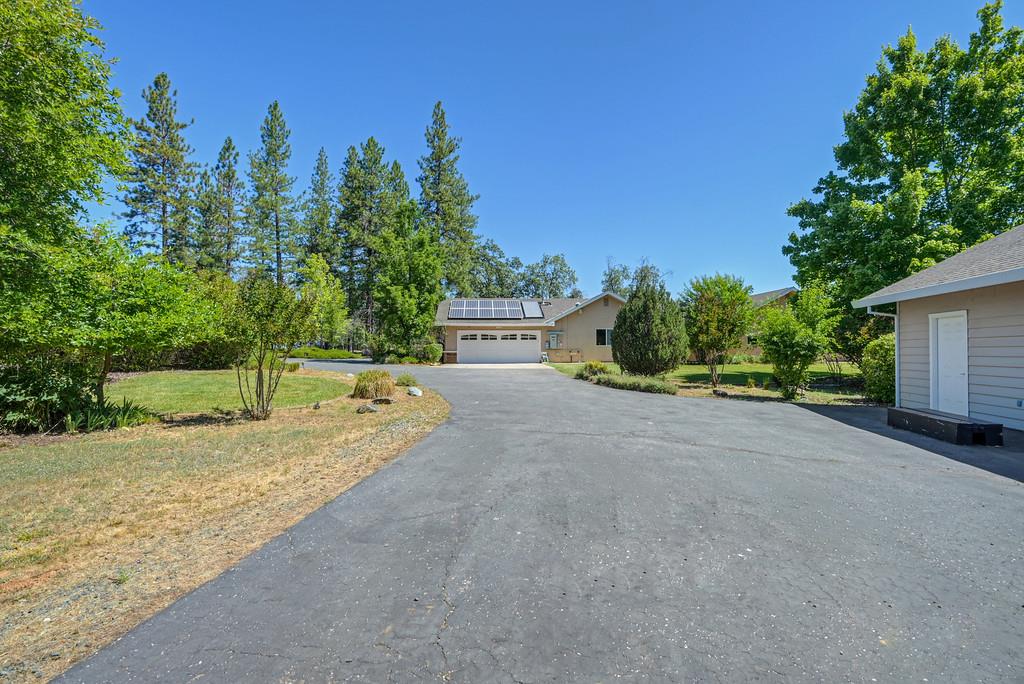 19539 Mountain Lion Road Grass Valley, CA 95945 - Photo 7 of 74