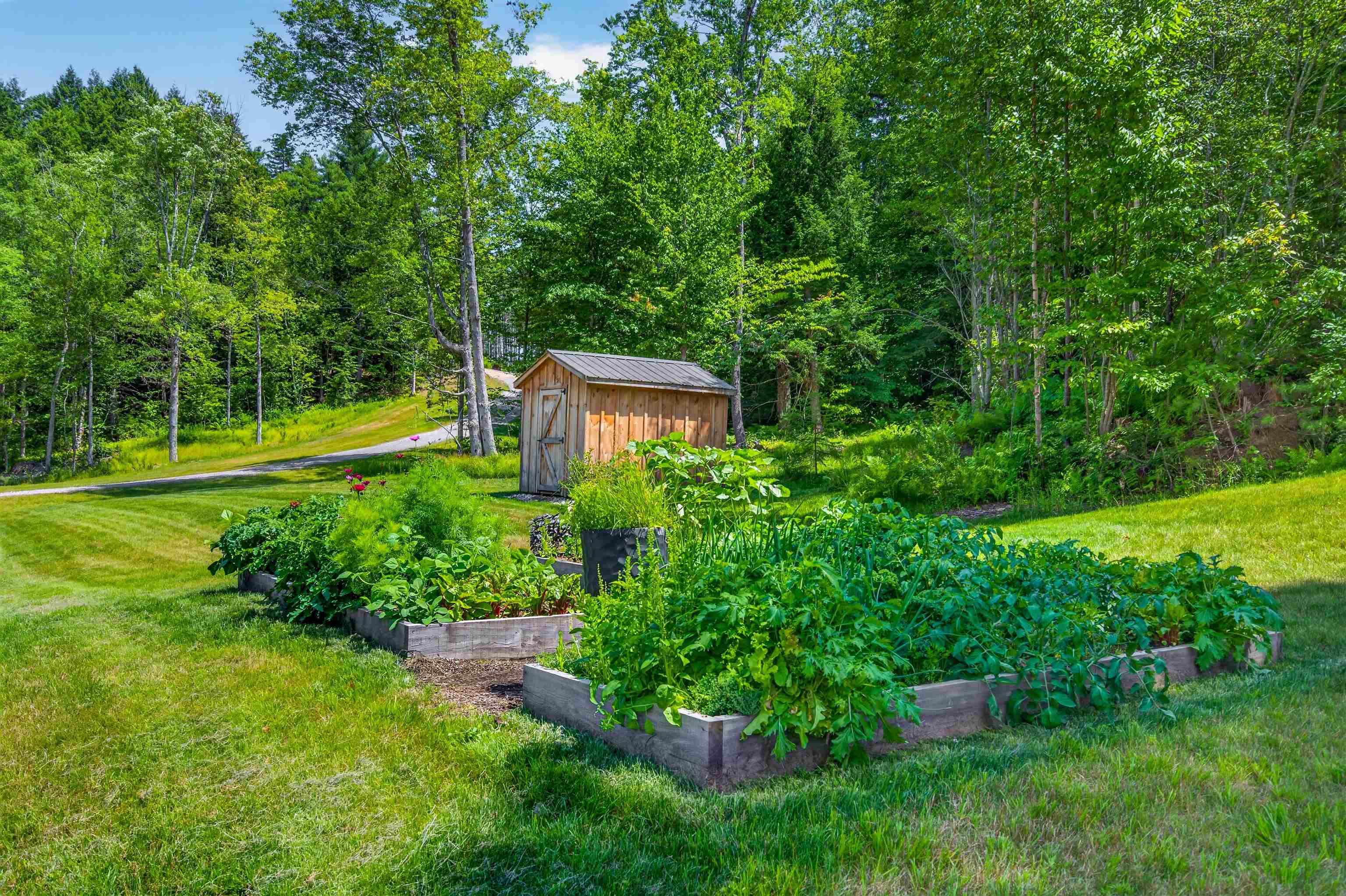 564 Goodaleville Road Jamaica, VT 05343 - Photo 36 of 38 Gallery Image 36