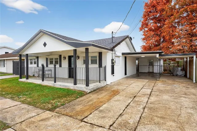 $255,000 | 2429 Volpe Drive, Chalmette, LA 70043
