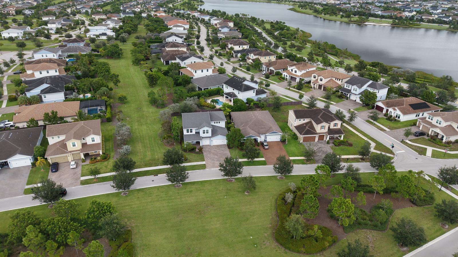 19551 Split Rail Run Loxahatchee, FL 33470 - Photo 53 of 57 WhatsApp Image 2025-09-05 at 13.46.23_02