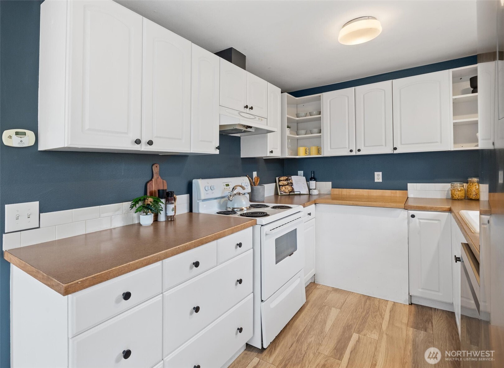 3912 South Findlay Street Seattle, WA 98118 - Photo 12 of 36