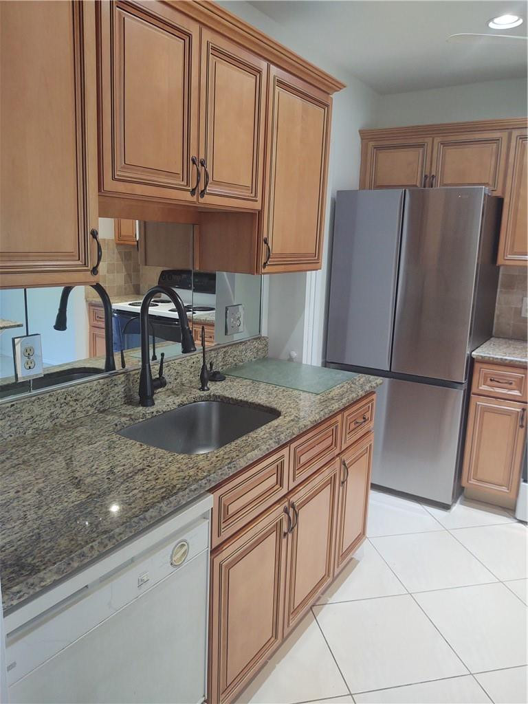 7200 Northwest 2nd Avenue, Unit 22 Boca Raton, FL 33487 - Photo 2 of 22 Photo 2
