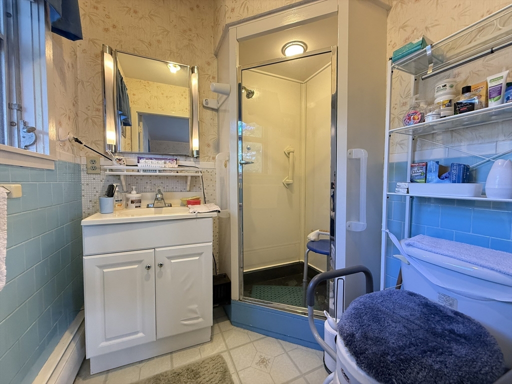 20 Indian Point Road Webster, MA 01570 - Photo 15 of 42