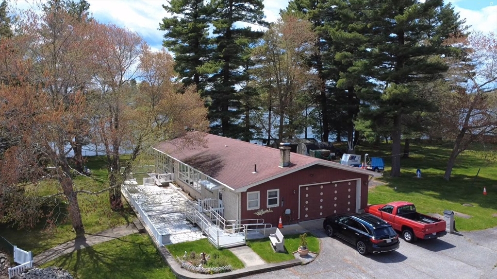 20 Indian Point Road Webster, MA 01570 - Photo 3 of 42