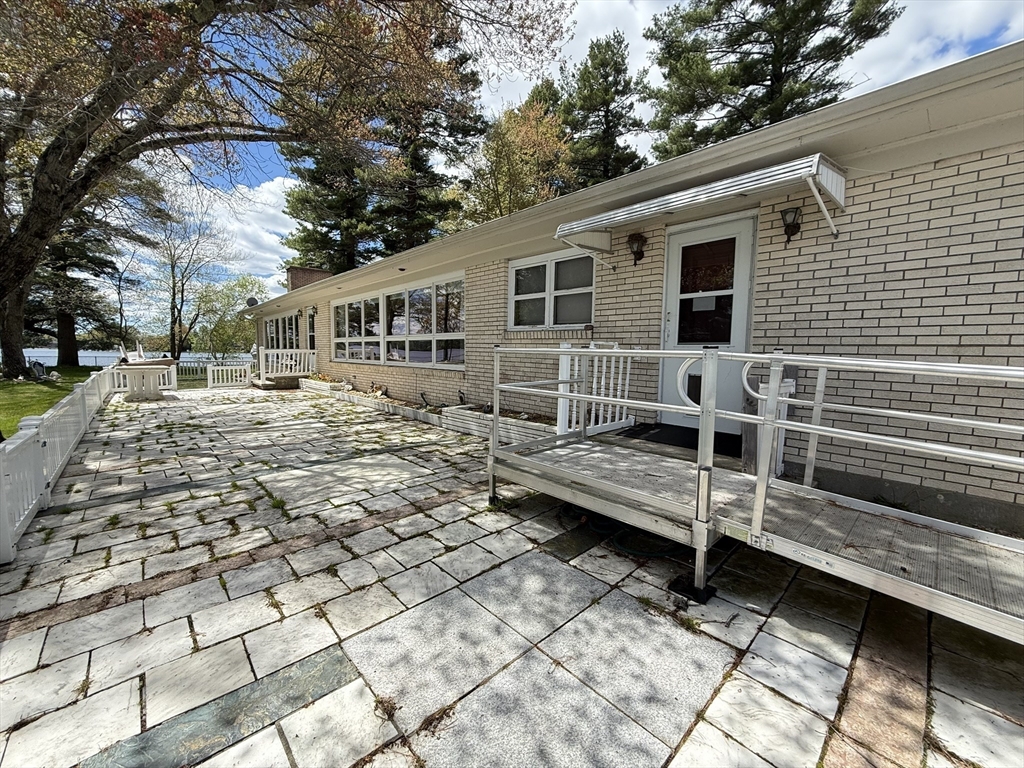 20 Indian Point Road Webster, MA 01570 - Photo 37 of 42