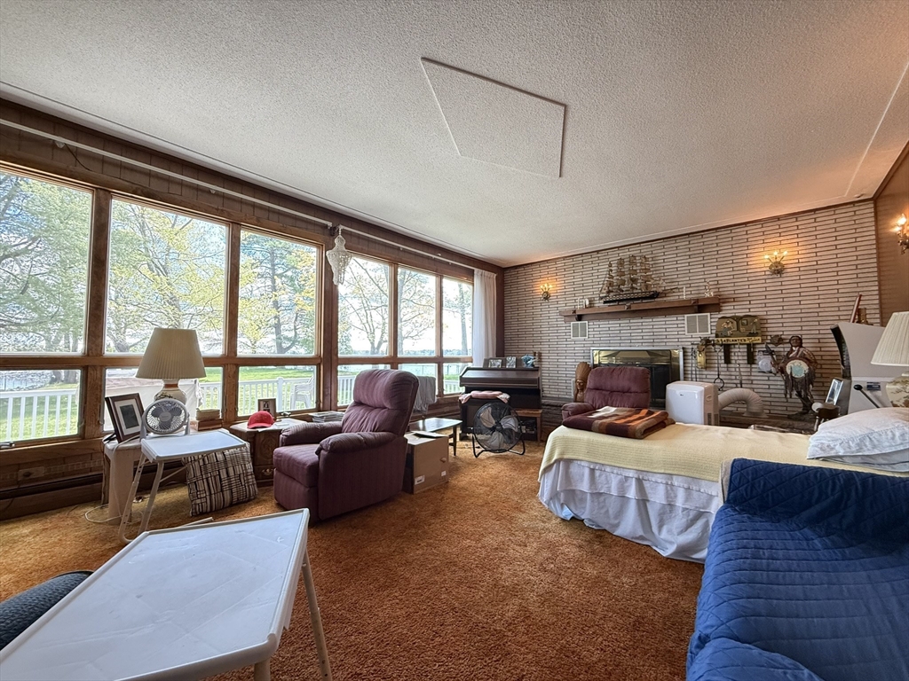 20 Indian Point Road Webster, MA 01570 - Photo 10 of 42