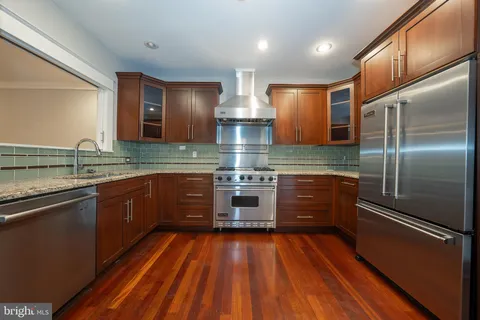 $1,785,000 | 617 Pine Street, Philadelphia, PA 19106