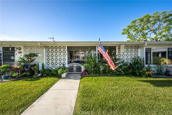 $245,000 | 13961 El Dorado Drive, Unit 64H, Seal Beach, CA 90740