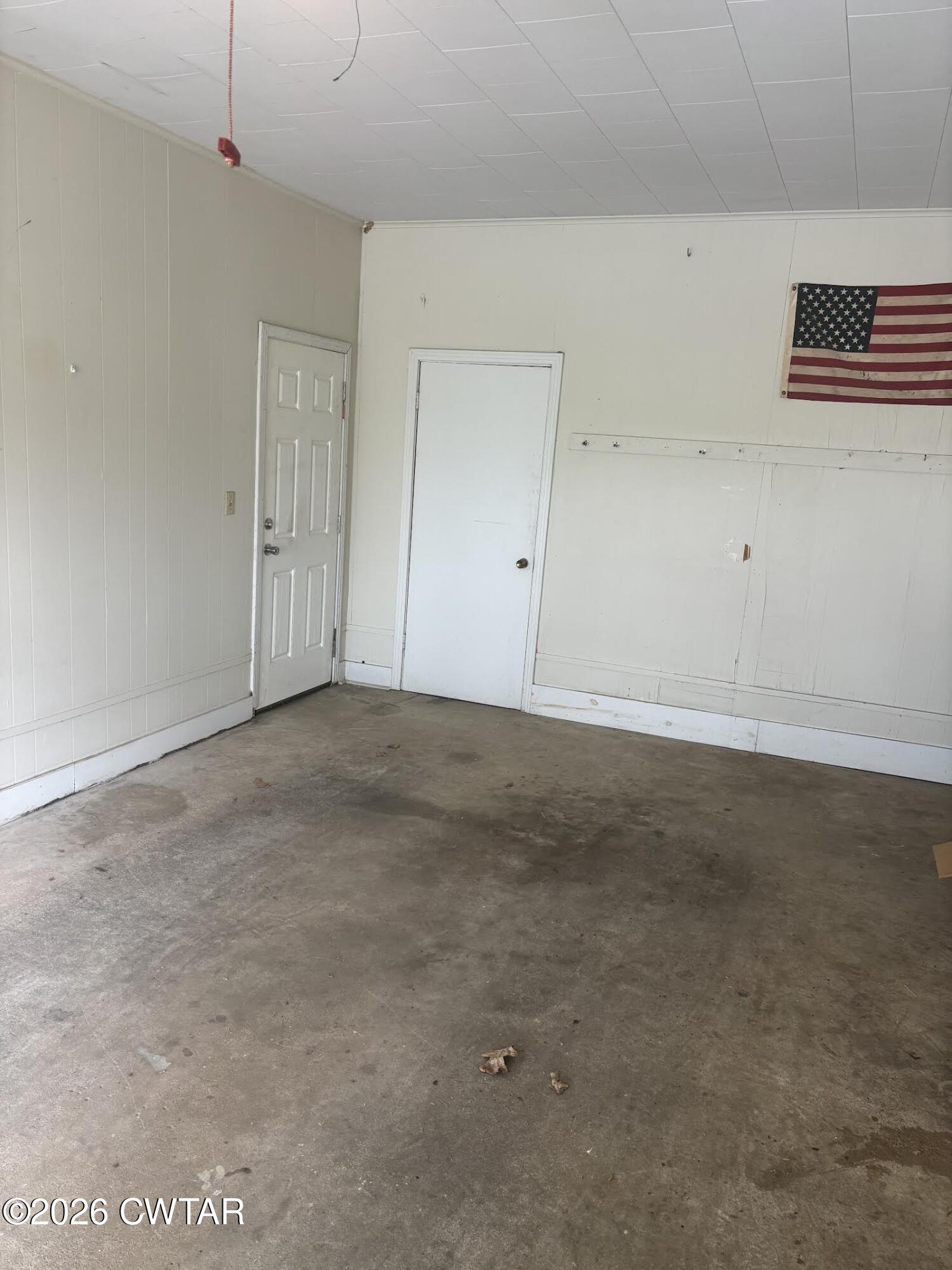 17 Brazil Schoolhouse Road Trenton, TN 38382 - Photo 4 of 21 a view of an empty room