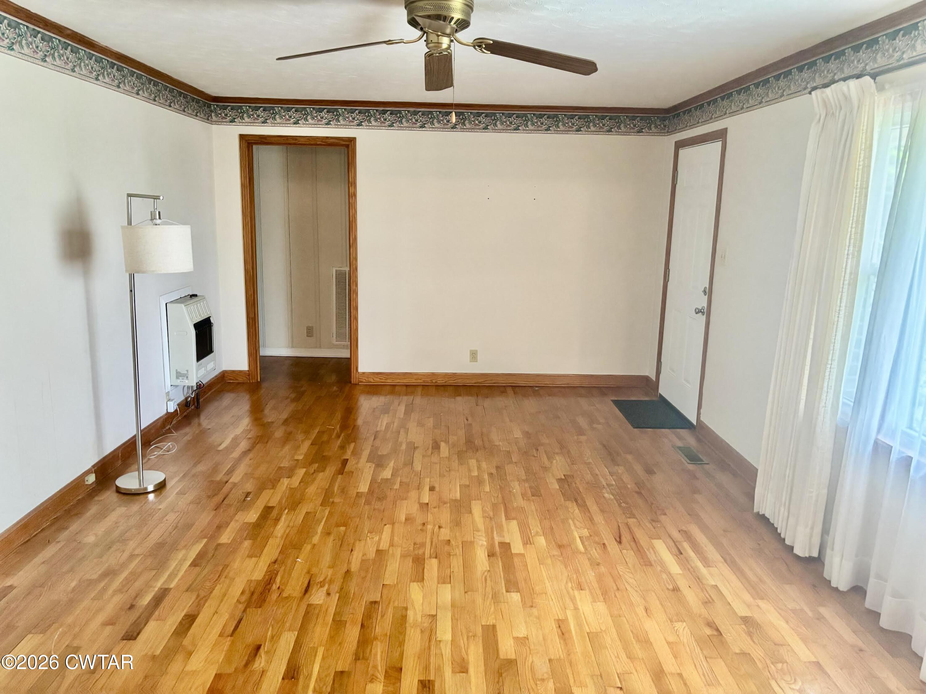 17 Brazil Schoolhouse Road Trenton, TN 38382 - Photo 7 of 21 a view of an empty room