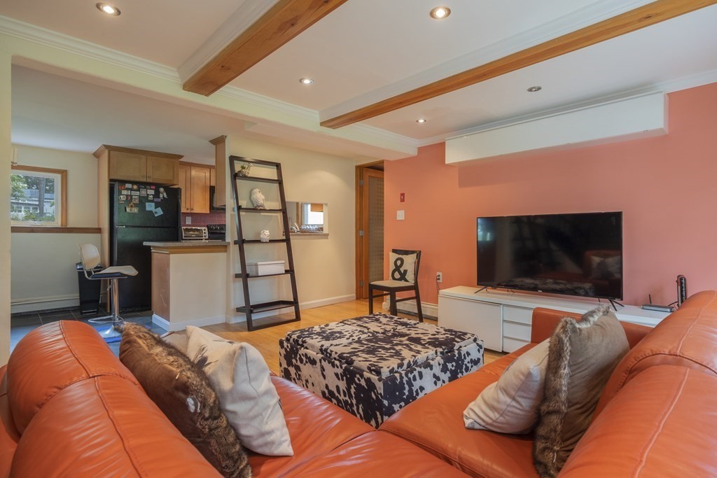 44 Summit Road Holbrook, MA 02343 - Photo 3 of 33 Gallery Image 3