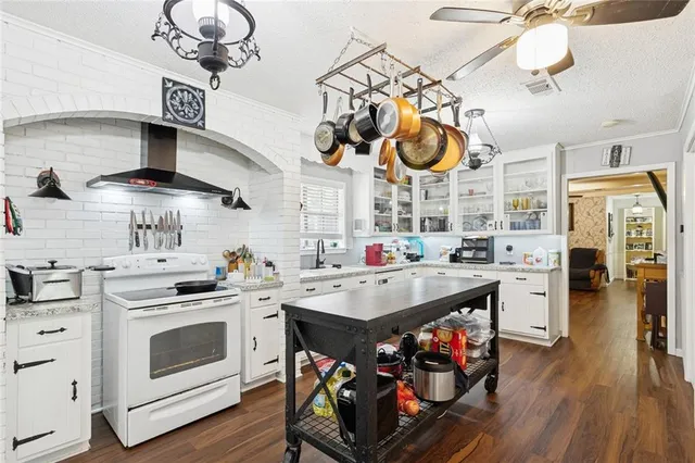 $395,000 | 14102 Jones Road, Ponchatoula, LA 70454