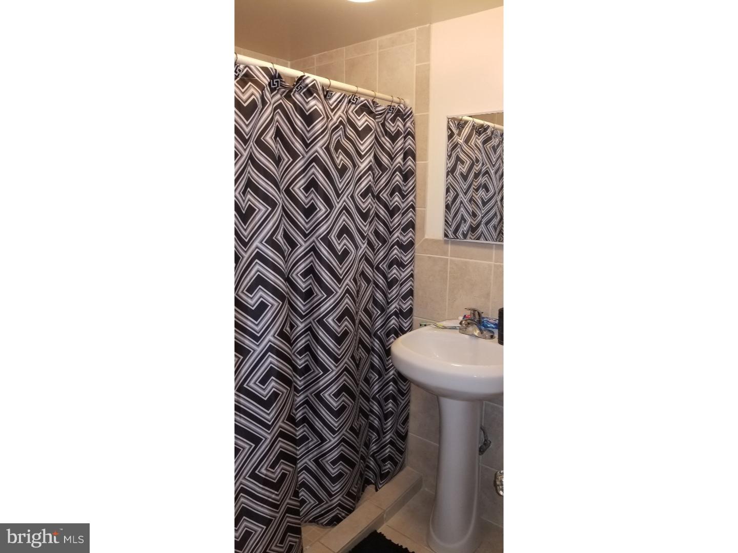 5437 Rutland Street Philadelphia, PA 19124 - Photo 25 of 25 Bathroom