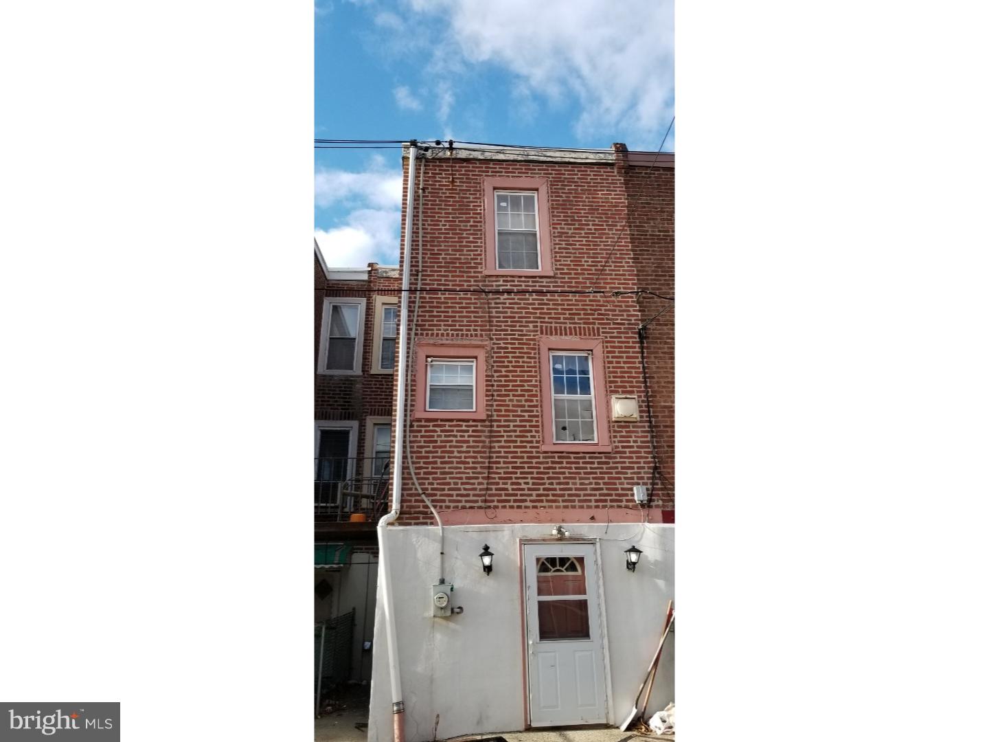5437 Rutland Street Philadelphia, PA 19124 - Photo 5 of 25 Exterior Back