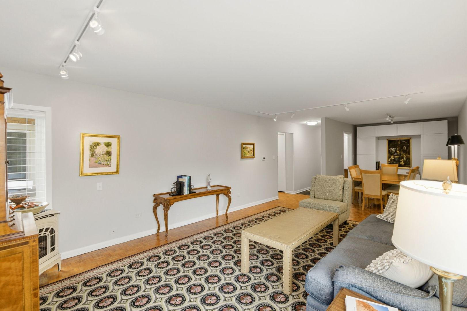 1333 Maple Avenue, Unit 2E Evanston, IL 60201 - Photo 3 of 20