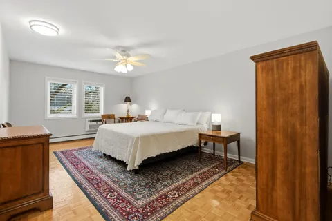 $550,000 | 1333 Maple Avenue, Unit 2E, Evanston, IL 60201