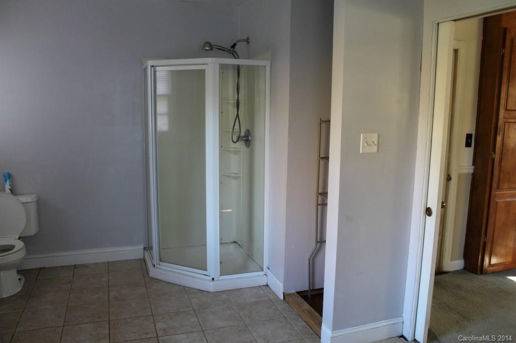 5001 Allen Road East, Unit 4 Charlotte, NC 28269 - Photo 10 of 13 Gallery Image 10