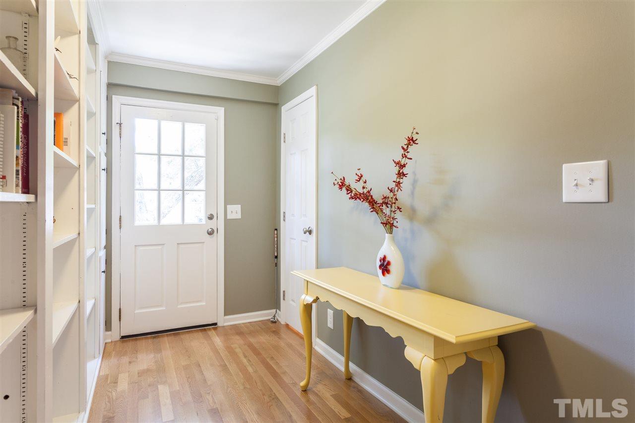 236 Singleton Street Raleigh, NC 27606 - Photo 6 of 25 Gallery Image 6
