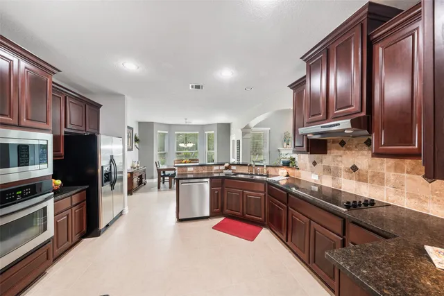 $825,000 | 25467 Brooks Road, Waller, TX 77484