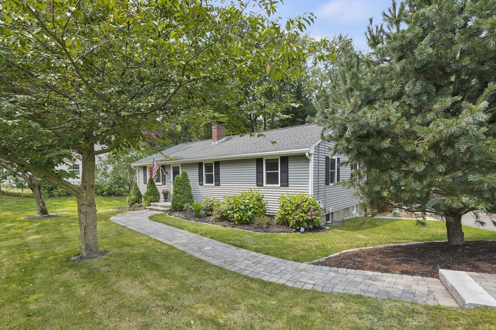 2 Hemenway Road Framingham, MA 01701 - Photo 3 of 39