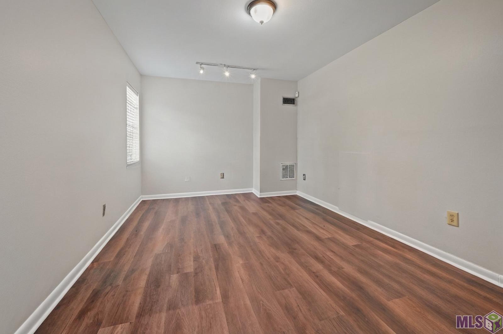 5557 Government Street Baton Rouge, LA 70806 - Photo 2 of 14
