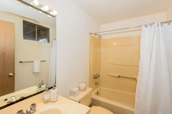 $33,000 | Undisclosed Address, Sag Harbor, NY 11963