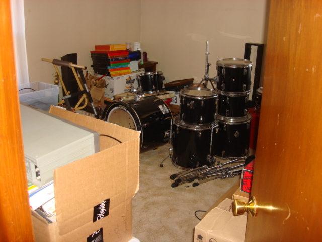 378 Van Orin Road Sublette, IL 61367 - Photo 20 of 25 a room with musical instruments