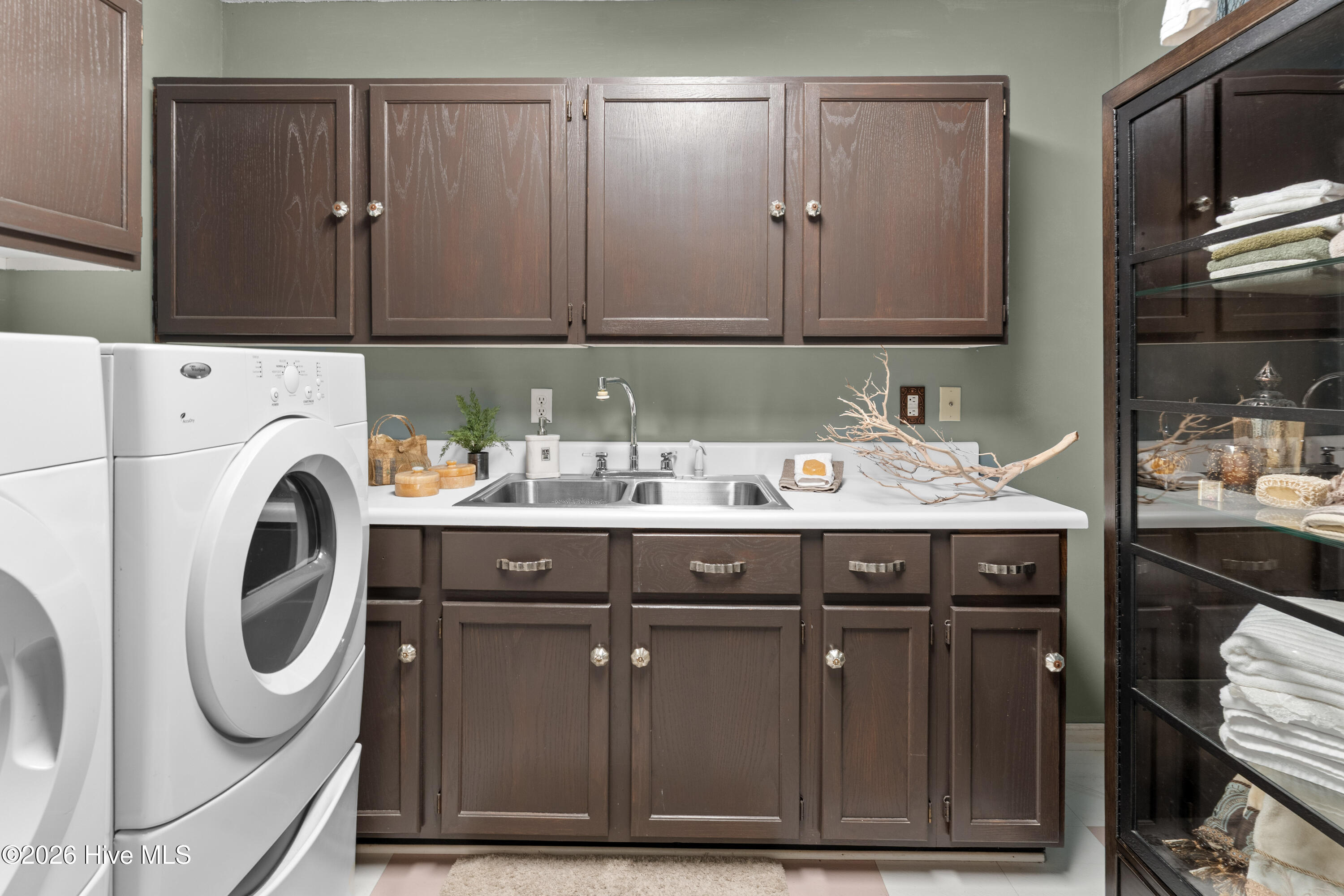 201 Winding Creek Road Rocky Point, NC 28457 - Photo 53 of 125 Laundry Room