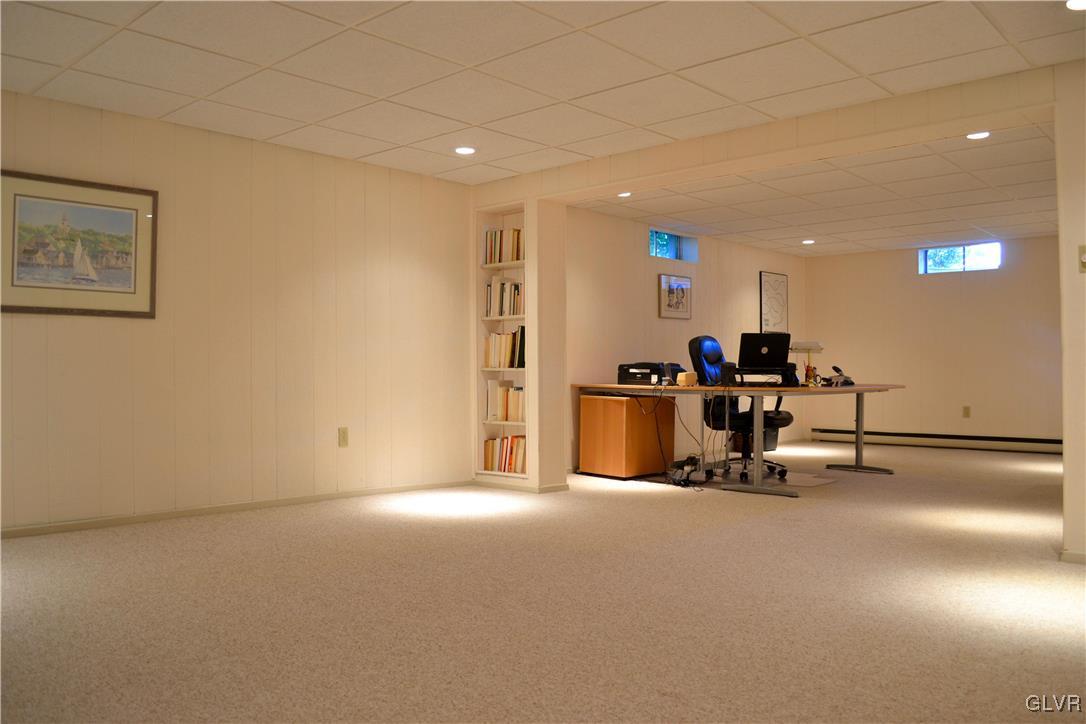 3959 Wedgewood Road Allentown, PA 18104 - Photo 18 of 20 Gallery Image 18