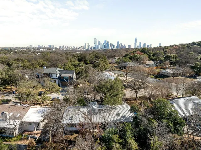 $1,690,000 | 2603 Deerfoot Trail, Austin, TX 78704