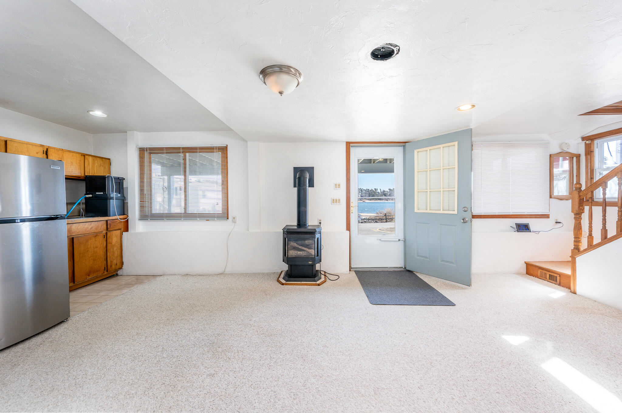 25 Nautical Way, Unit 25E Buzzards Bay, MA 02532 - Photo 13 of 27 familyroom2