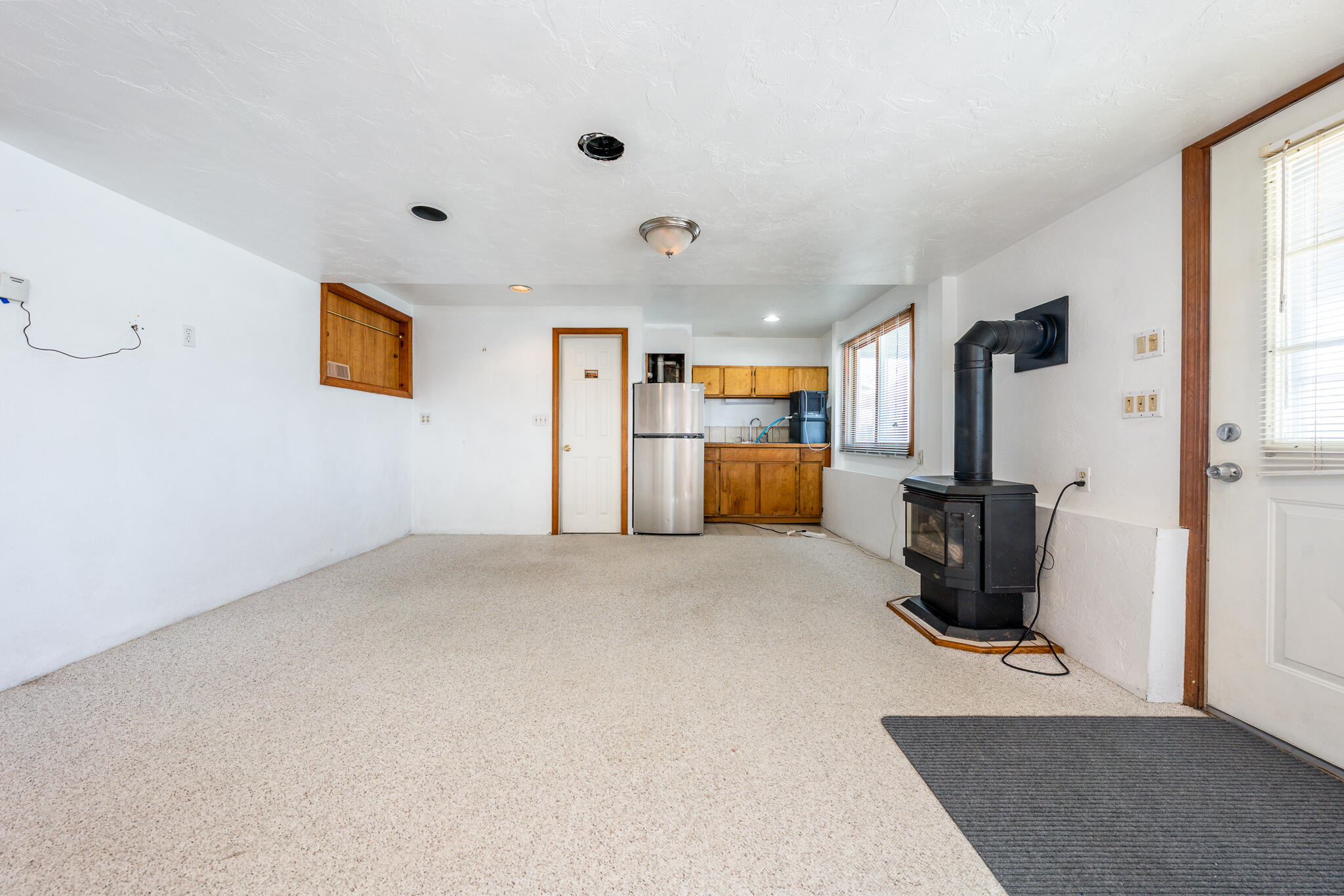 25 Nautical Way, Unit 25E Buzzards Bay, MA 02532 - Photo 15 of 27 familyroom4
